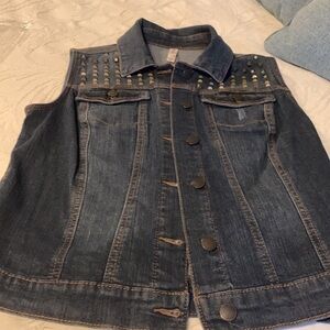 Medium denim vest Western with studs